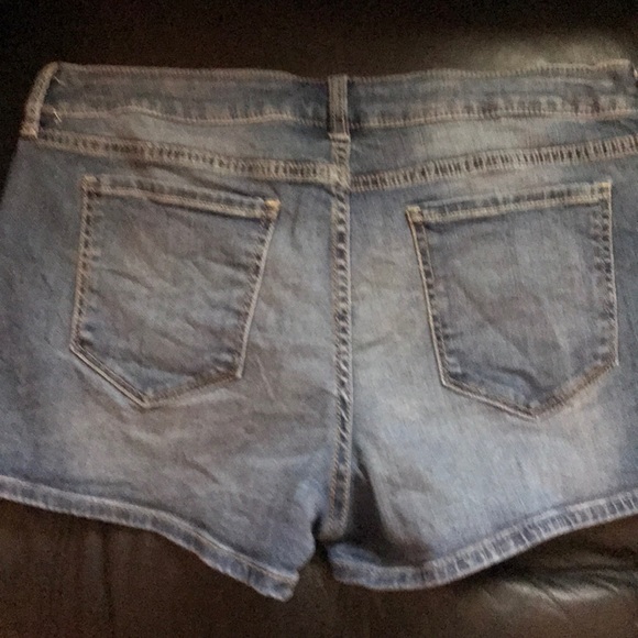 Shorts - Picture 2 of 2